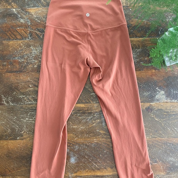Lululemon Align Crop 21” 🍋 - Picture 3 of 4